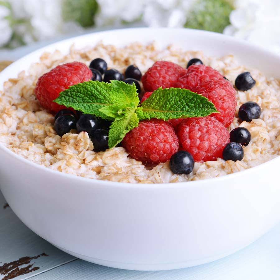 Bowl de avena con frutos rojos | Recetas X-Gear